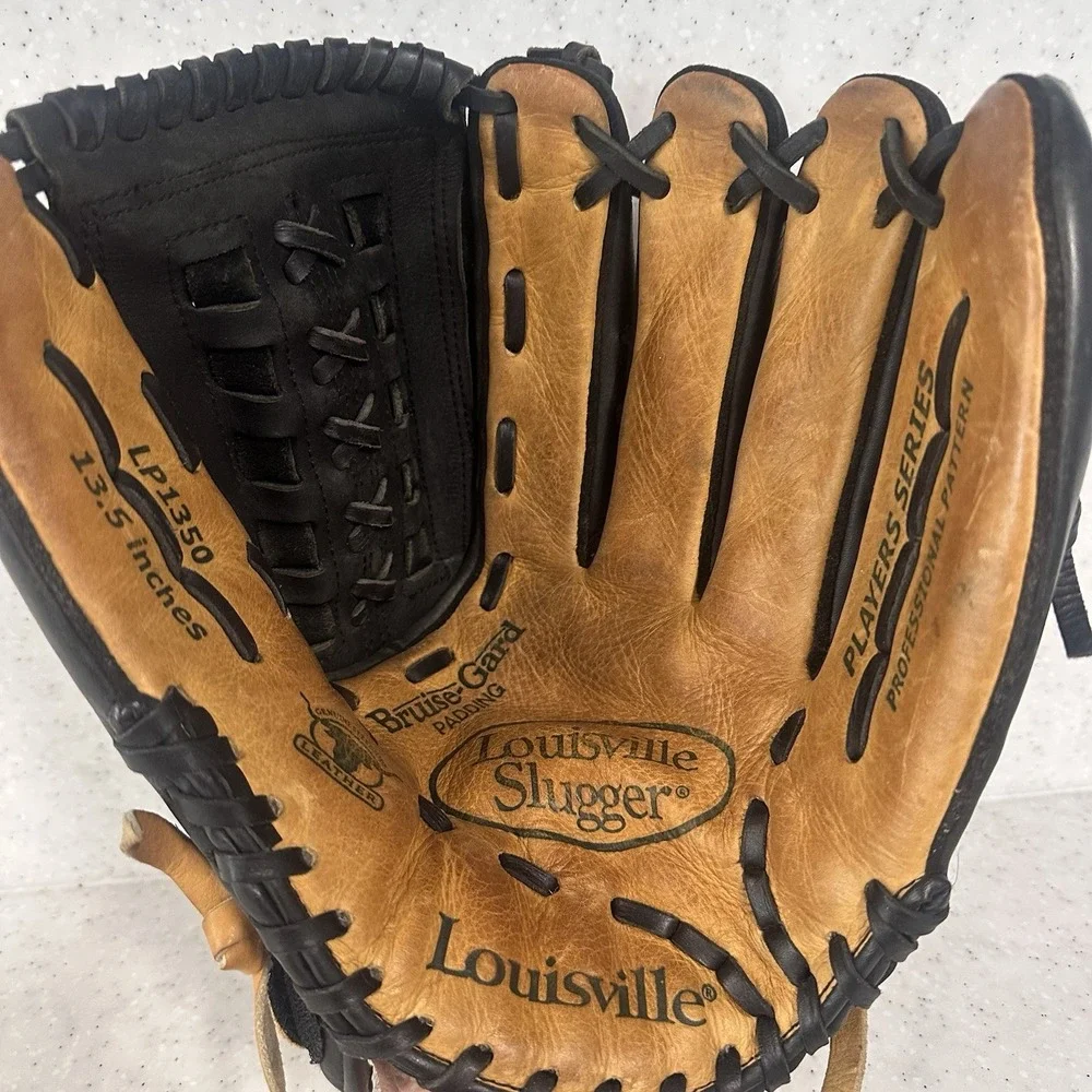 Louisville Slugger Baseball/Softball Glove Model LP1350‎ Player Series 13.5